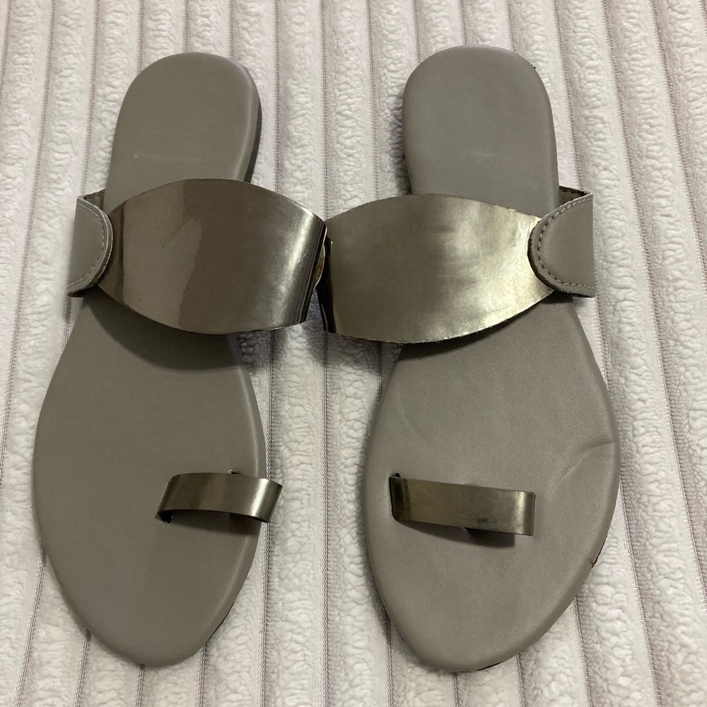 NWOTS Ladies Sandals